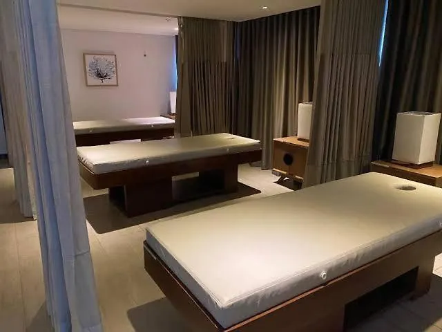 Luxestaysmnl Stylish Family 2Br Suite Poolgym 400Mbps Wifi Netflx Amazing City View Makati City Aparthotel