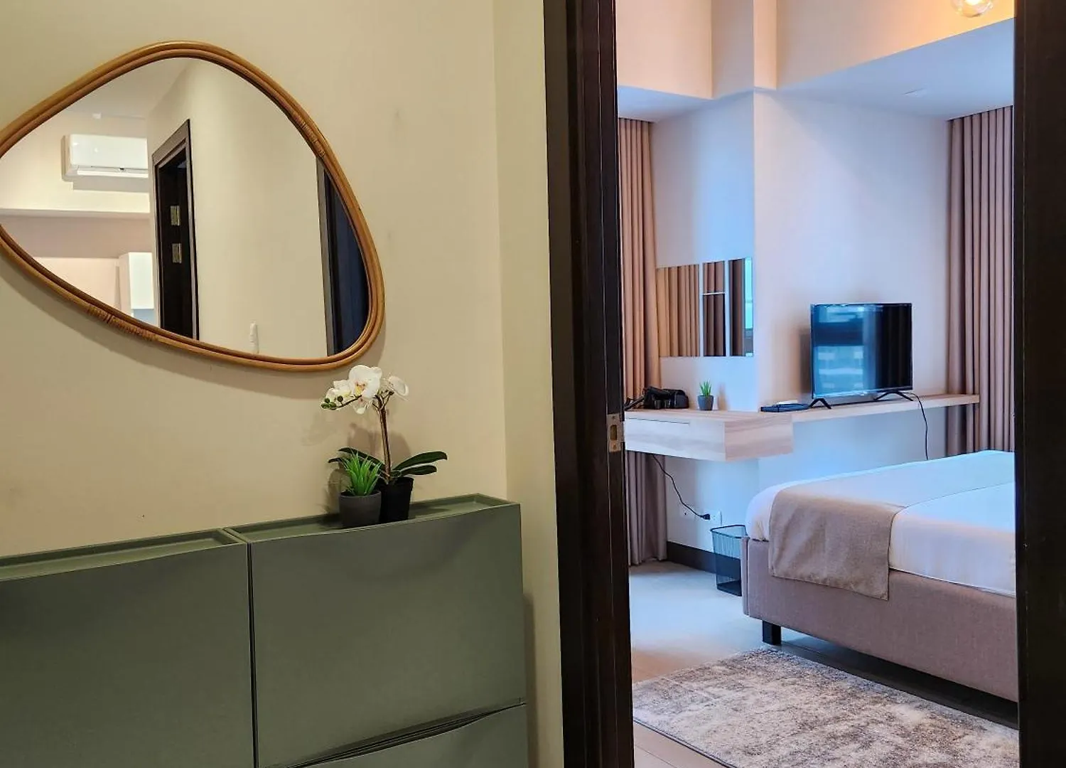 Luxestaysmnl Stylish Family 2Br Suite Poolgym 400Mbps Wifi Netflx Amazing City View Makati City Aparthotel