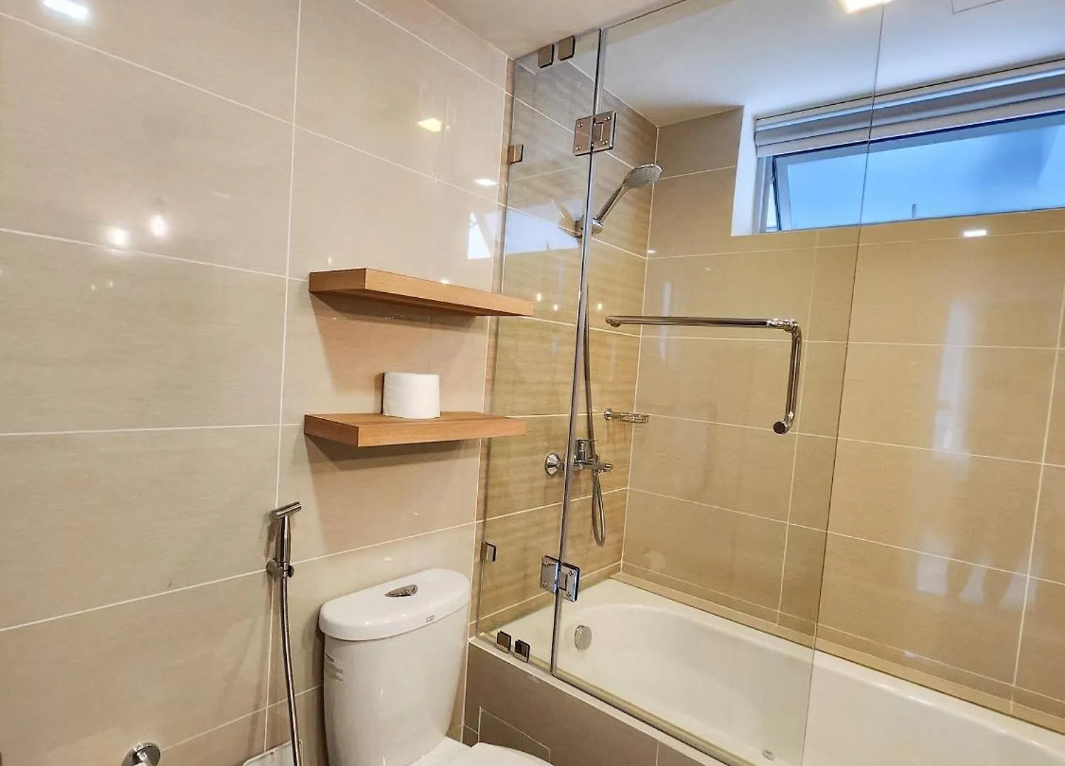 Luxestaysmnl Stylish Family 2Br Suite Poolgym 400Mbps Wifi Netflx Amazing City View Makati City 0*,