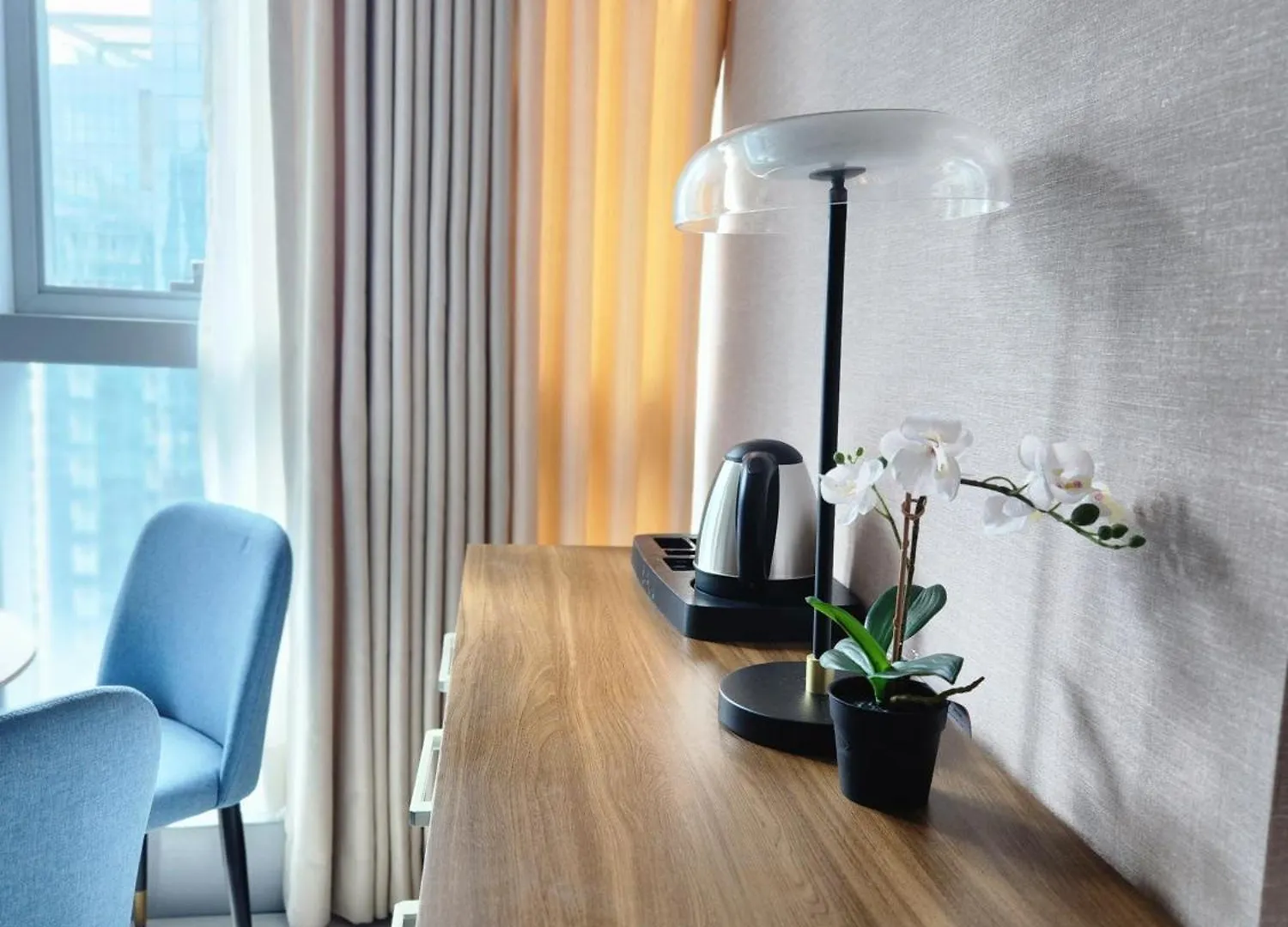 Aparthotel Luxestaysmnl Stylish Family 2Br Suite Poolgym 400Mbps Wifi Netflx Amazing City View Makati City Philippines
